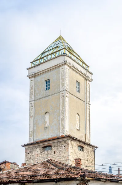 Torre de bomberos en el centro histórico medieval de Cluj Napoca — Foto de Stock