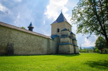 Eski müstahkem duvar