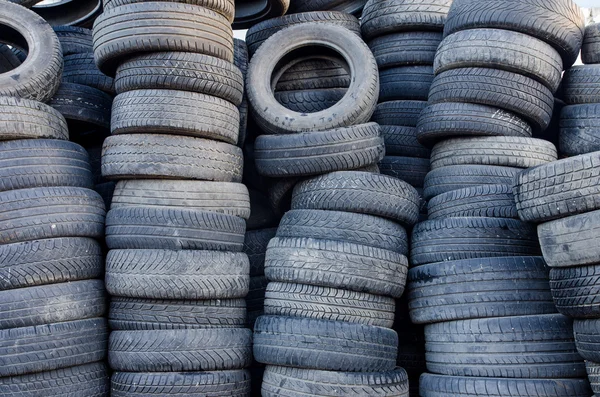 Old used tires — Stock Photo, Image