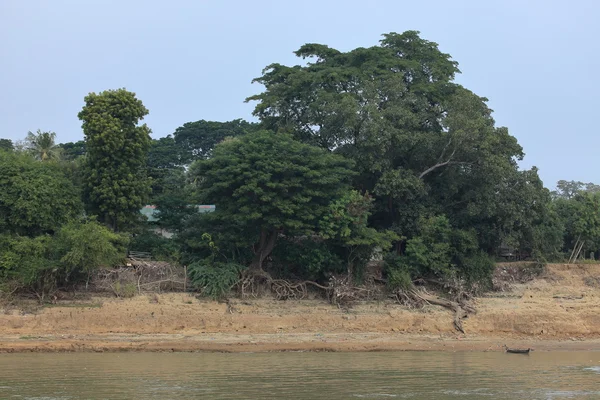 Het landschap van de rivier van de rivier de Irrawaddy in Myanmar — Stockfoto