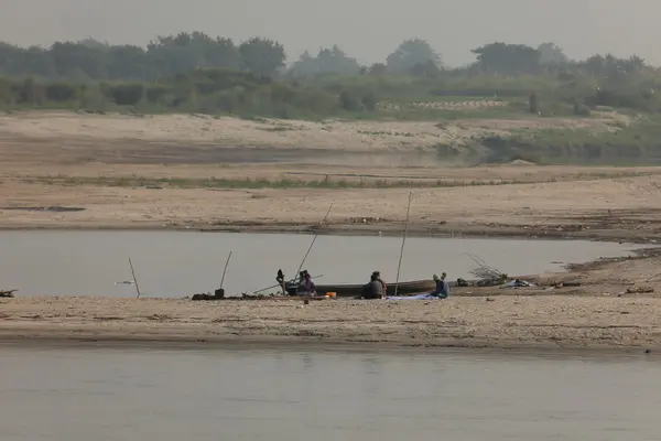 Fischer et rivières Irrawaddy au Myanmar — Photo