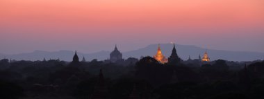 Bagan Myanmar tapınak gündoğumu