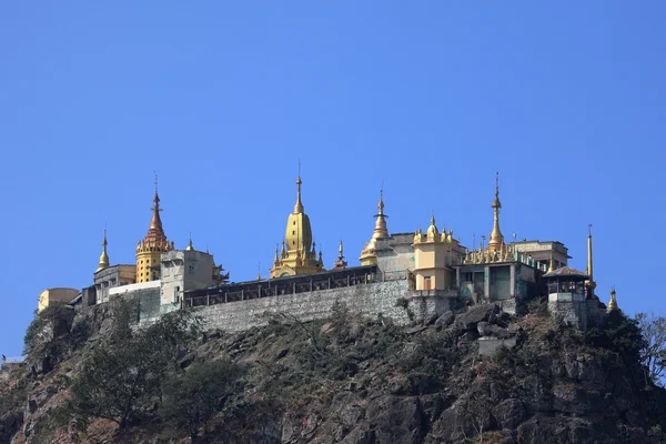 Temple Mount Popa Myanmar — Stok fotoğraf