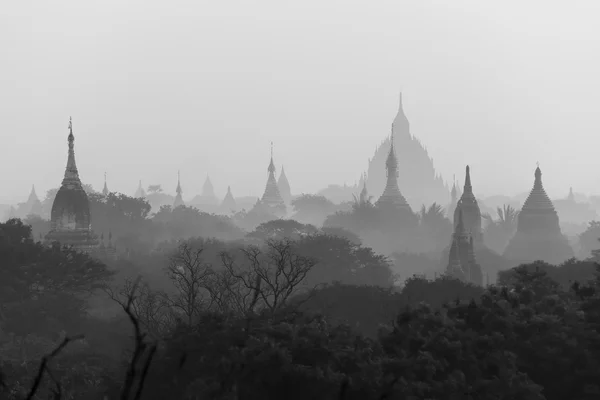 미얀마에서 일출의 바간 사원 — 스톡 사진
