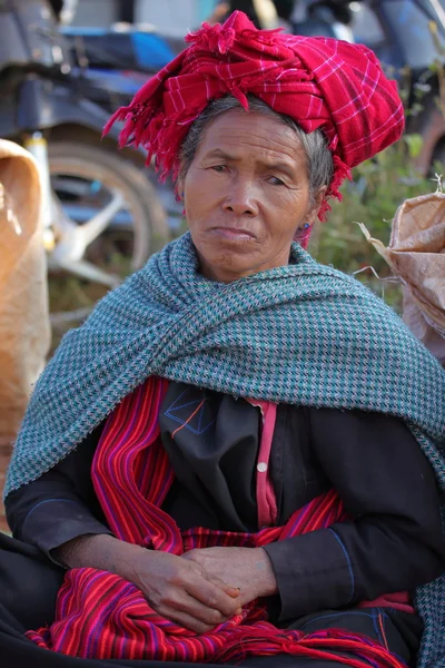 Traditionele vrouwen uit Myanmar — Stockfoto