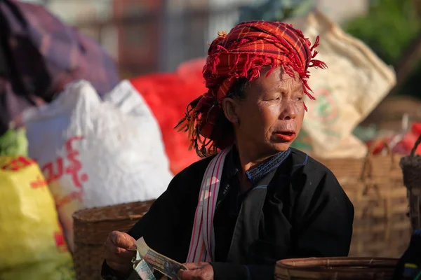 Cotygodniowy targ Kalaw w Myanmar — Zdjęcie stockowe