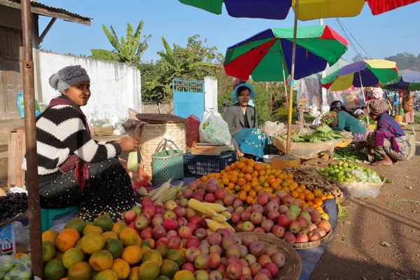 Myanmar, Kalaw haftalık Pazar 20 Aralık 2015 — Stok fotoğraf