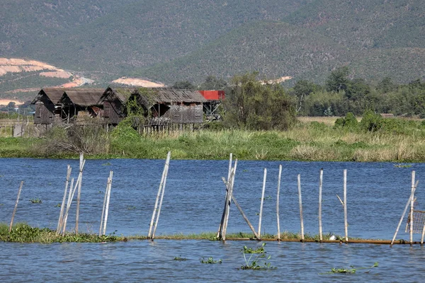 ミャンマーのインレー湖の漁村 — ストック写真