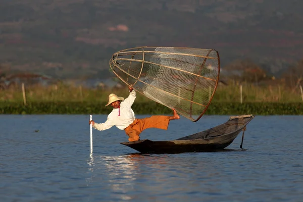 Bacak rowers Inle Gölü Myanmar