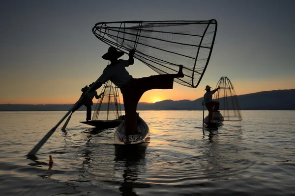 Bacak rowers Inle Gölü Myanmar