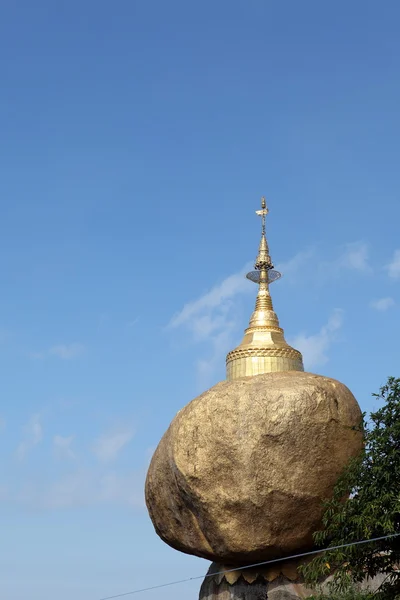 La roccia dorata in Myanmar — Foto Stock