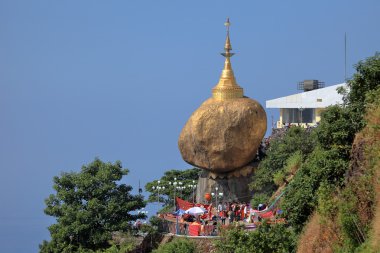 Myanmar 'daki altın kaya