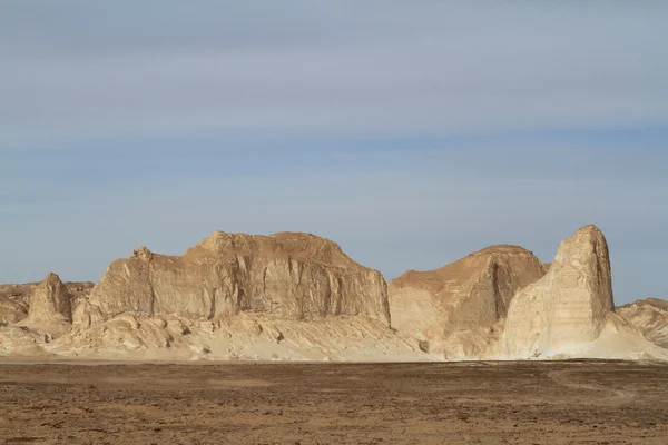 Bílá poušť ve Farafře v egyptské Sahaře — Stock fotografie