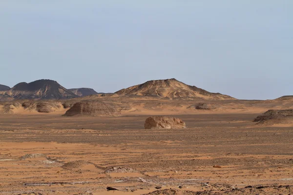 Die schwarze Wüste in der Sahara Ägyptens — Stockfoto