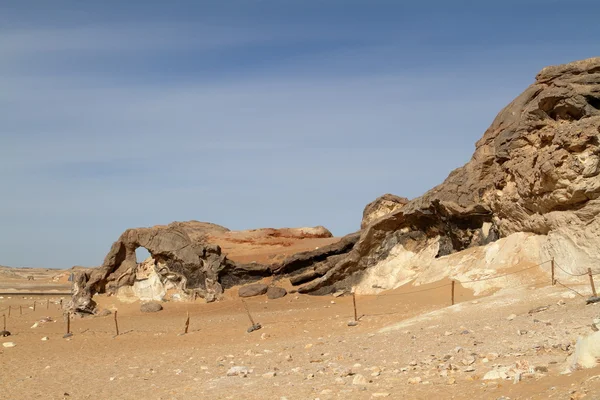 De grot van de Crystal uit de witte woestijn in de Sahara van Egypte — Stockfoto