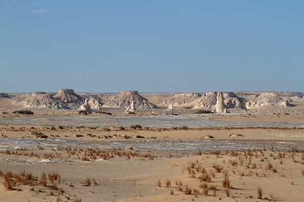 Bílá poušť ve Farafře v egyptské Sahaře — Stock fotografie