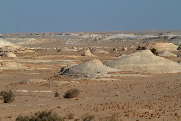 De Witte Woestijn bij Farafra in de Sahara van Egypte — Stockfoto