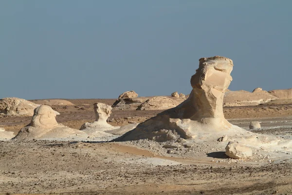 Bílá poušť ve Farafře v egyptské Sahaře — Stock fotografie