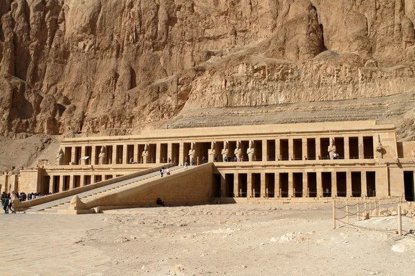 The Temple of Hatshepsut in Egypt — Stock Photo, Image