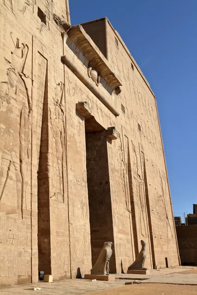 Le Temple d'Horus à Edfu en Egypte — Photo