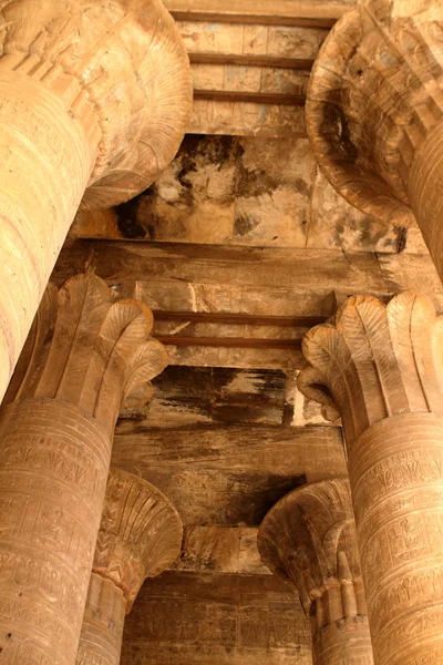 Il Tempio di Horus a Edfu in Egitto — Foto Stock