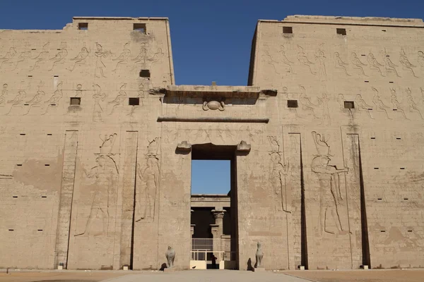 Le Temple d'Horus à Edfu en Egypte — Photo