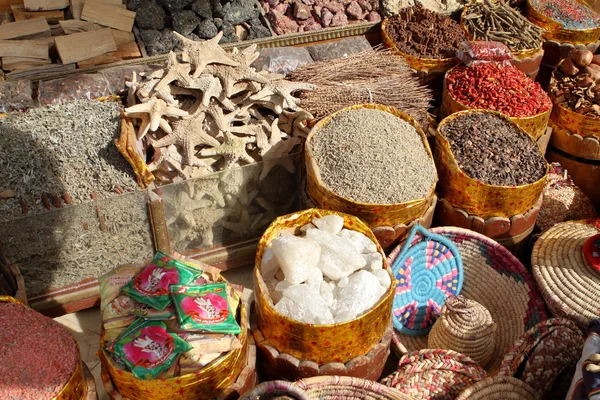 Koření na Spice trhu z Asuánu v Egyptě — Stock fotografie