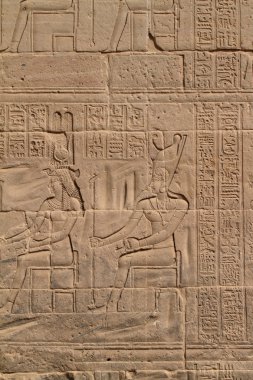 Hiyeroglif ve Mısır'daki tapınak resimleri