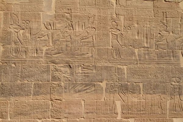 Hieróglifos e imagens de templos no Egito — Fotografia de Stock