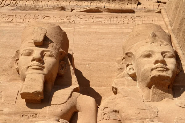 Os templos de Abu Simbel no Egito — Fotografia de Stock