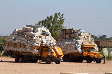 Sudan'da Afrika mallar nakliyesi