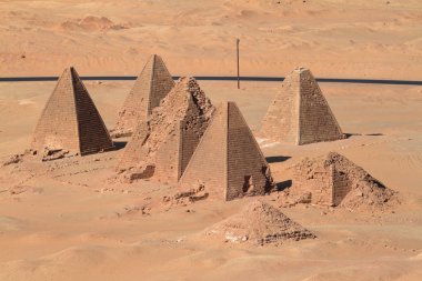 Jebel Barkal Sudan'daki piramitleri