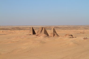 Jebel Barkal Sudan'daki piramitleri