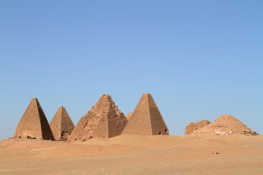 Jebel Barkal Sudan'daki piramitleri