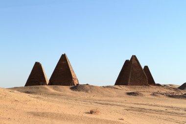 Jebel Barkal Sudan'daki piramitleri