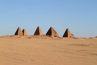 Jebel Barkal Sudan'daki piramitleri
