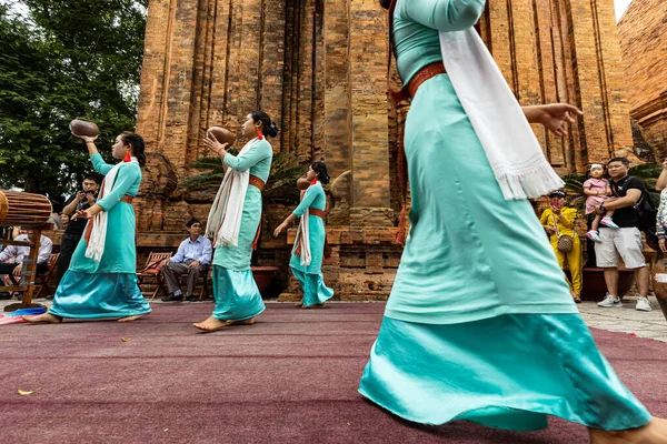 Tradycyjny Taniec Cham Świątyni Nagar Nha Trang Wietnamie Grudzień 2019 — Zdjęcie stockowe