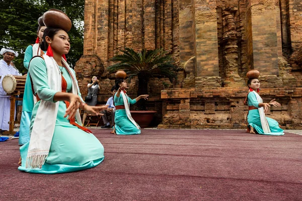 Vietnam Nha Trang Daki Nagar Tapınağında Geleneksel Cham Dansı Aralık — Stok fotoğraf