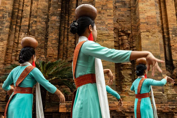 Traditionele Cham Dance Tempel Nagar Nha Trang Vietnam December 2019 — Stockfoto