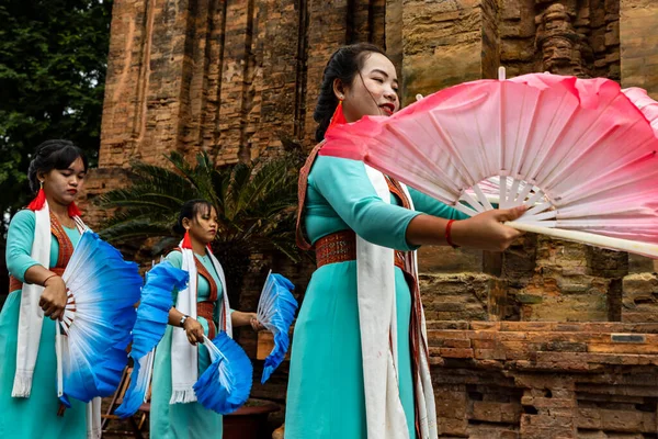 Vietnam Nha Trang Daki Nagar Tapınağında Geleneksel Cham Dansı Aralık — Stok fotoğraf