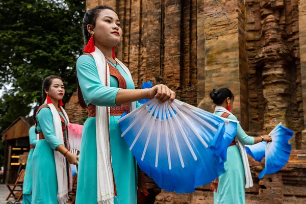 Tradycyjny Taniec Cham Świątyni Nagar Nha Trang Wietnamie Grudzień 2019 — Zdjęcie stockowe