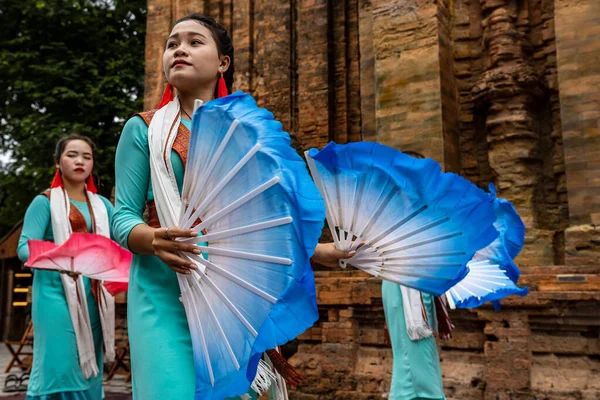 Tradycyjny Taniec Cham Świątyni Nagar Nha Trang Wietnamie Grudzień 2019 — Zdjęcie stockowe