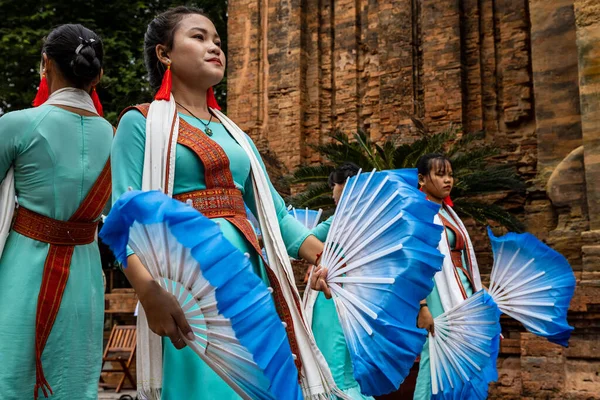 Tradycyjny Taniec Cham Świątyni Nagar Nha Trang Wietnamie Grudzień 2019 — Zdjęcie stockowe