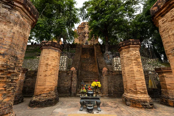 Świątynia Nagar Nha Trang Wietnamie — Zdjęcie stockowe