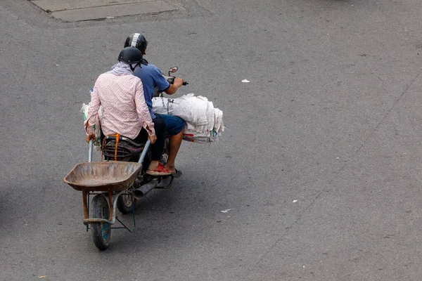 越南河内大街上的交通工具 25岁 2019年11月 — 图库照片