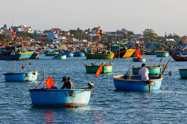 Fiskebåtar Mui Viken Vietnam — Stockfoto