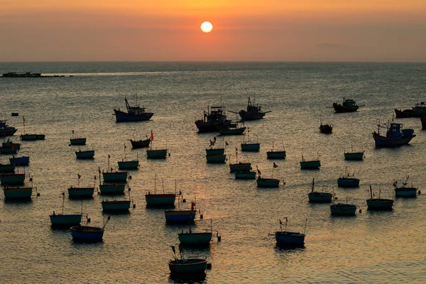 Barcos Fisher Baía Mui Vietnã — Fotografia de Stock