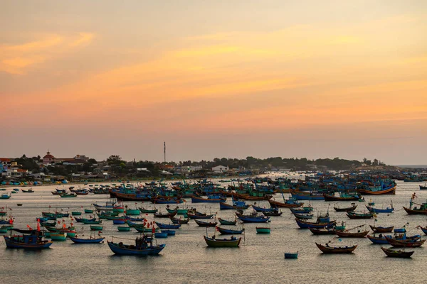 Рыбацкие Лодки Заливе Муй Вьетнаме — стоковое фото