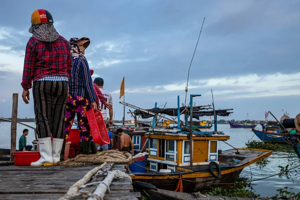 Fish Market Harbor Hoi Vietnam Early Morning December 2019 — Stock Photo, Image