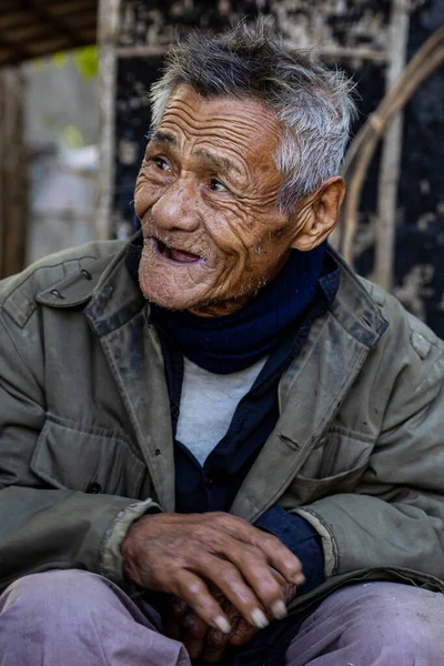 Porträtt Gammal Man Vietnam — Stockfoto